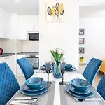 - Balcony - Brand New - Sunny Appartement