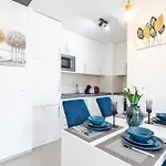 - Balcony - Brand New - Sunny Appartement Boedapest