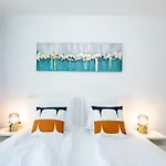 Appartement - Balcony - Brand New - Sunny