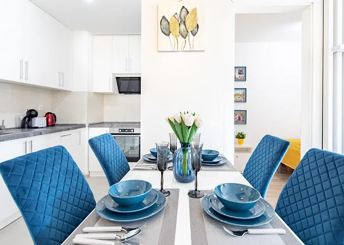 - Balcony - Brand New - Sunny Apartment