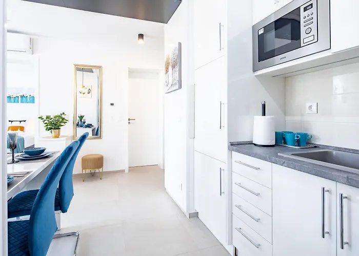 - Balcony - Brand New - Sunny Apartment