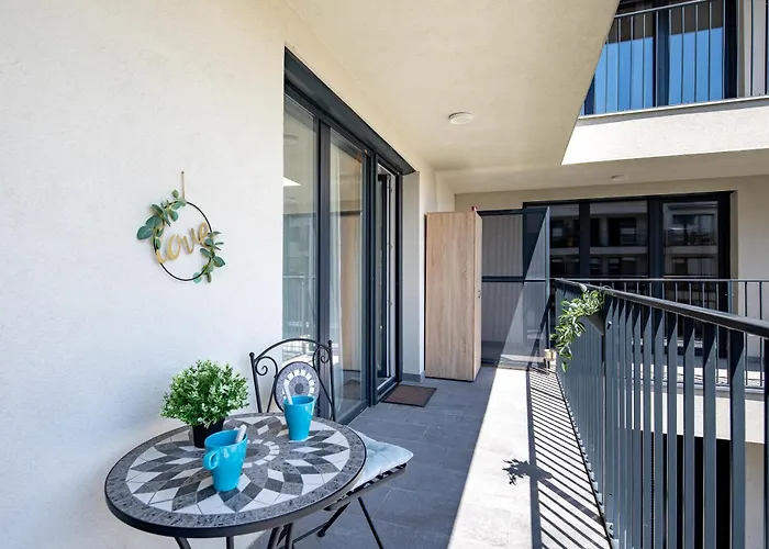 - Balcony - Brand New - Sunny *