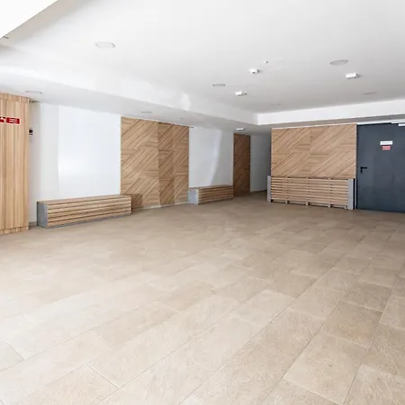 - Balcony - Brand New - Sunny شقة بودابست