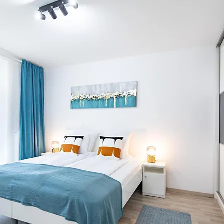 Appartement - Balcony - Brand New - Sunny
